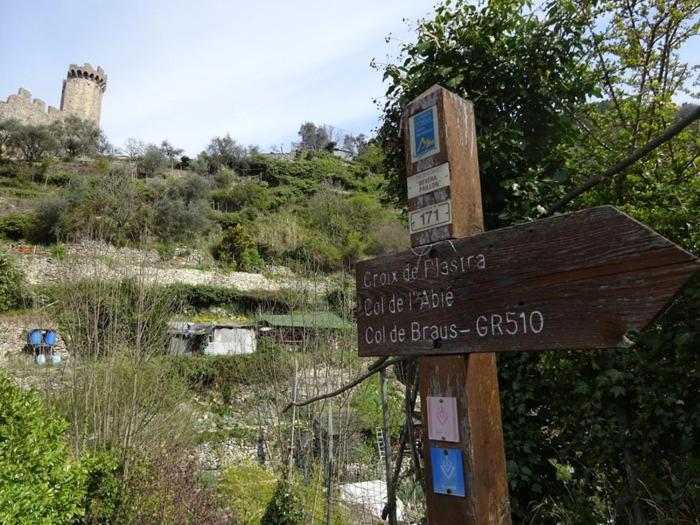 Chalet Sur Pilotis Avec Piscine Privee Lucéram Exteriér fotografie