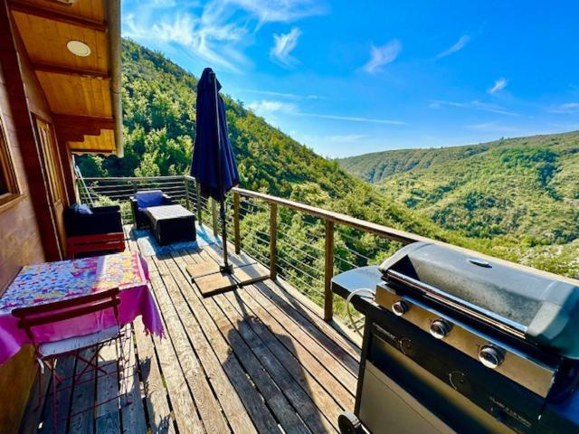 Chalet Sur Pilotis Avec Piscine Privee Lucéram Exteriér fotografie
